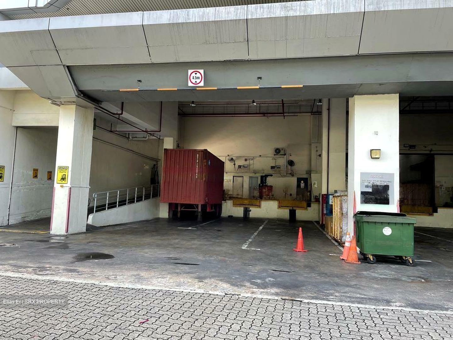 Pasir Panjang Road (D5), Office #462649931